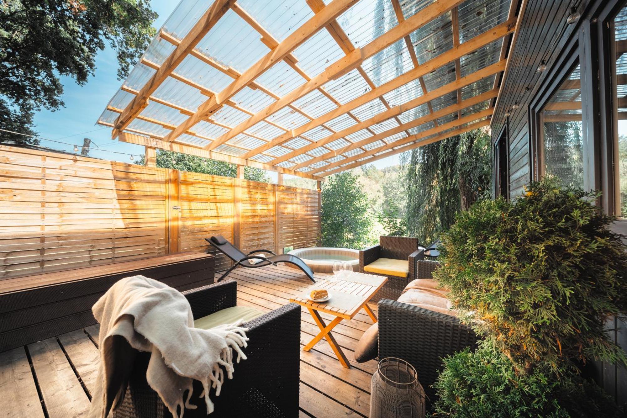 Secret Lake Prag Magic Place Relaxation& Wellness Rehenice Exterior photo